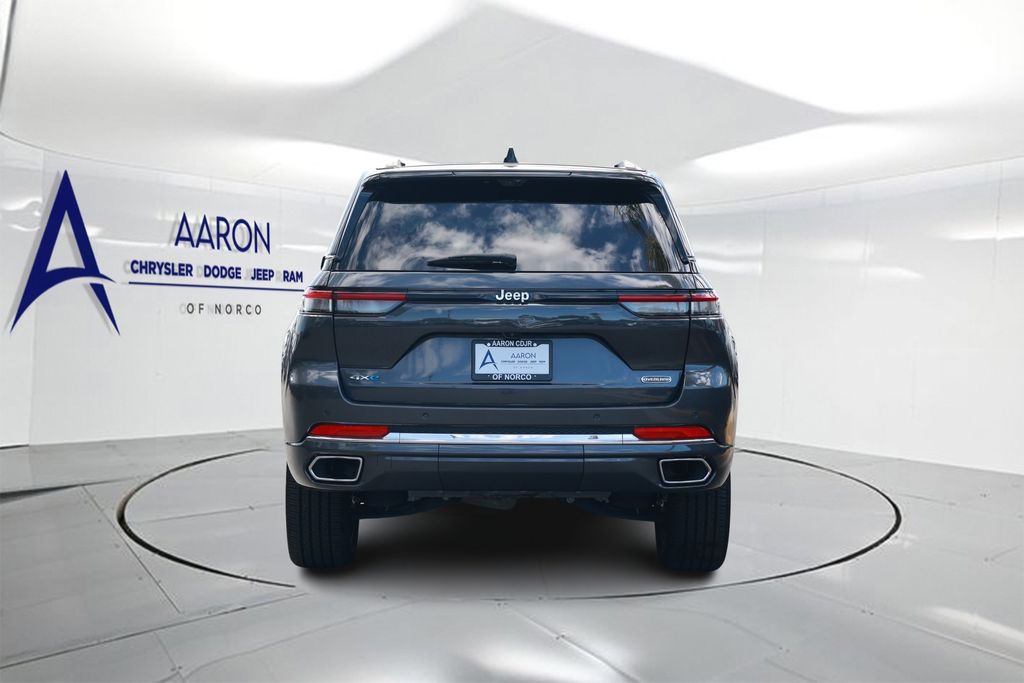 2023 Jeep Grand Cherokee 4xe Overland photo 2