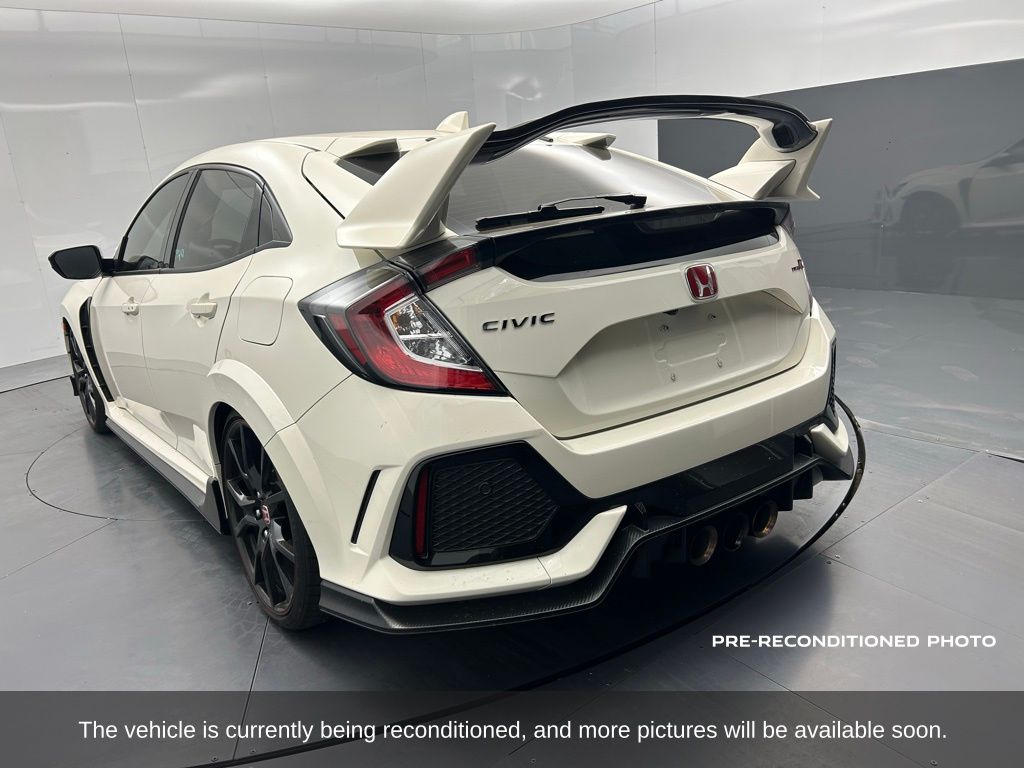 2018 Honda Civic Type R Touring Hatchback photo 3
