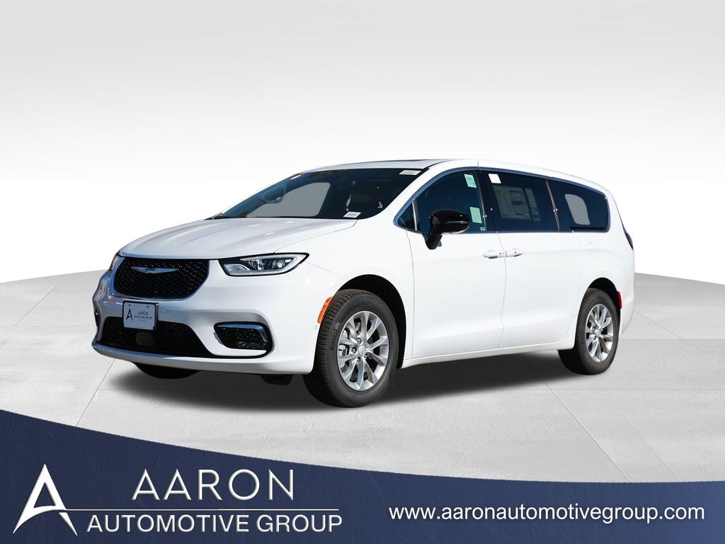New 2026 Chrysler Pacifica Limited Passenger Van