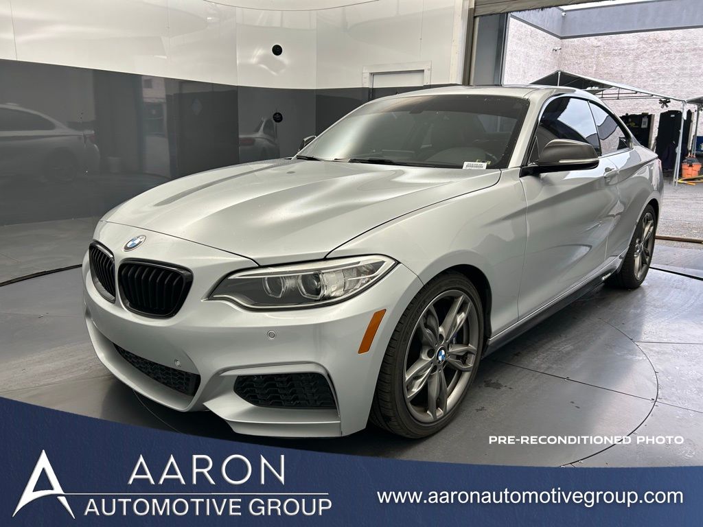 2016 BMW 2 Series M235i's photo