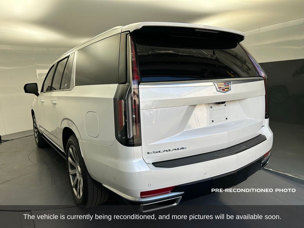 2021 Cadillac Escalade ESV Premium Luxury Platinum photo 3