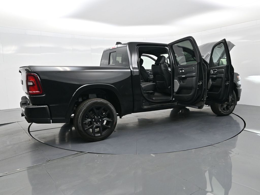 2025 Ram 1500 Laramie photo 4