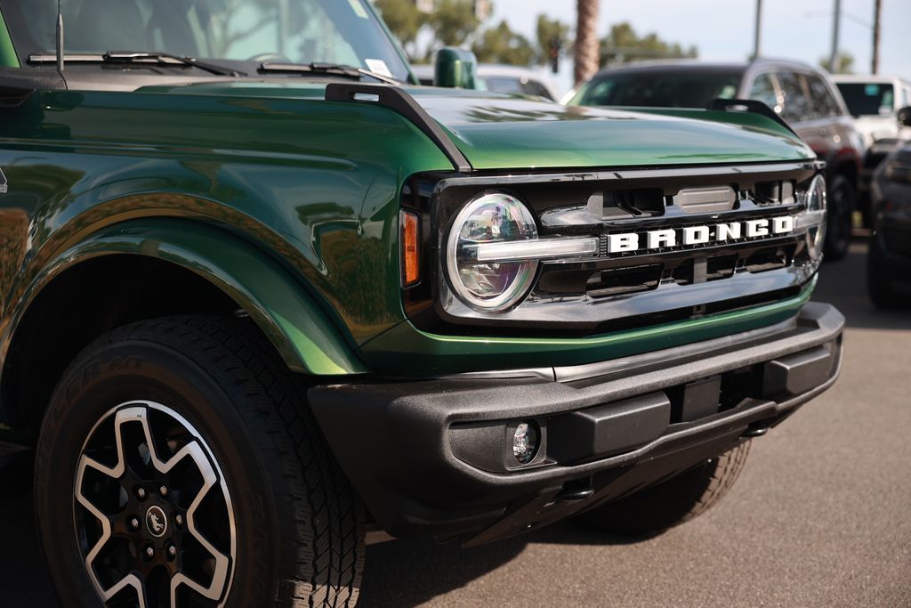 2025 Ford Bronco Outer Banks photo 6