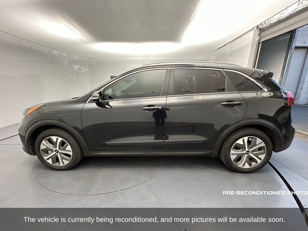 Used 2022 Kia Niro EX with VIN KNDCC3LG0N5153549 for sale in Norco, CA