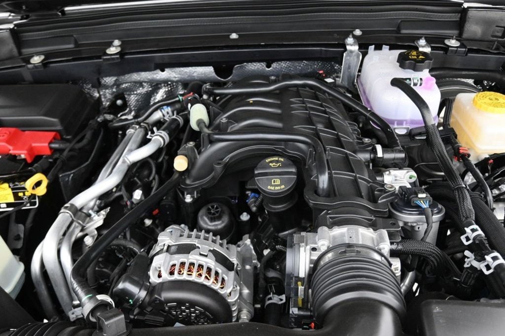 2025 Jeep Wrangler 4-Door Sahara - Photo 33