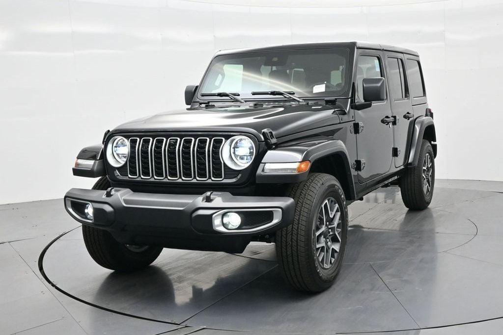 2025 Jeep Wrangler 4-Door Sahara - Photo 2