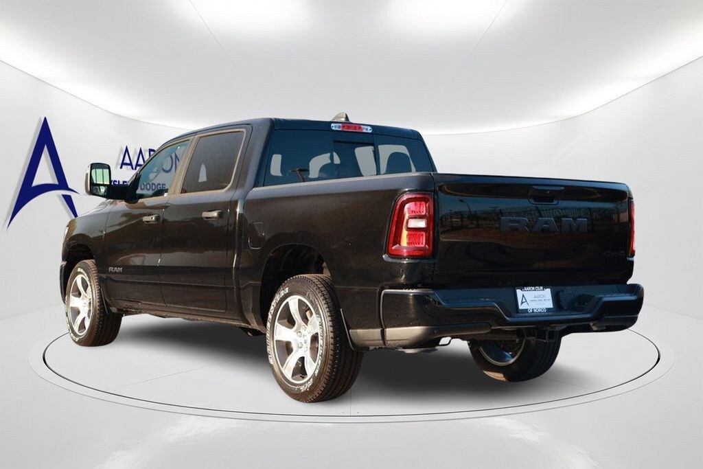 New 2026 Ram 1500 Express Pickup
