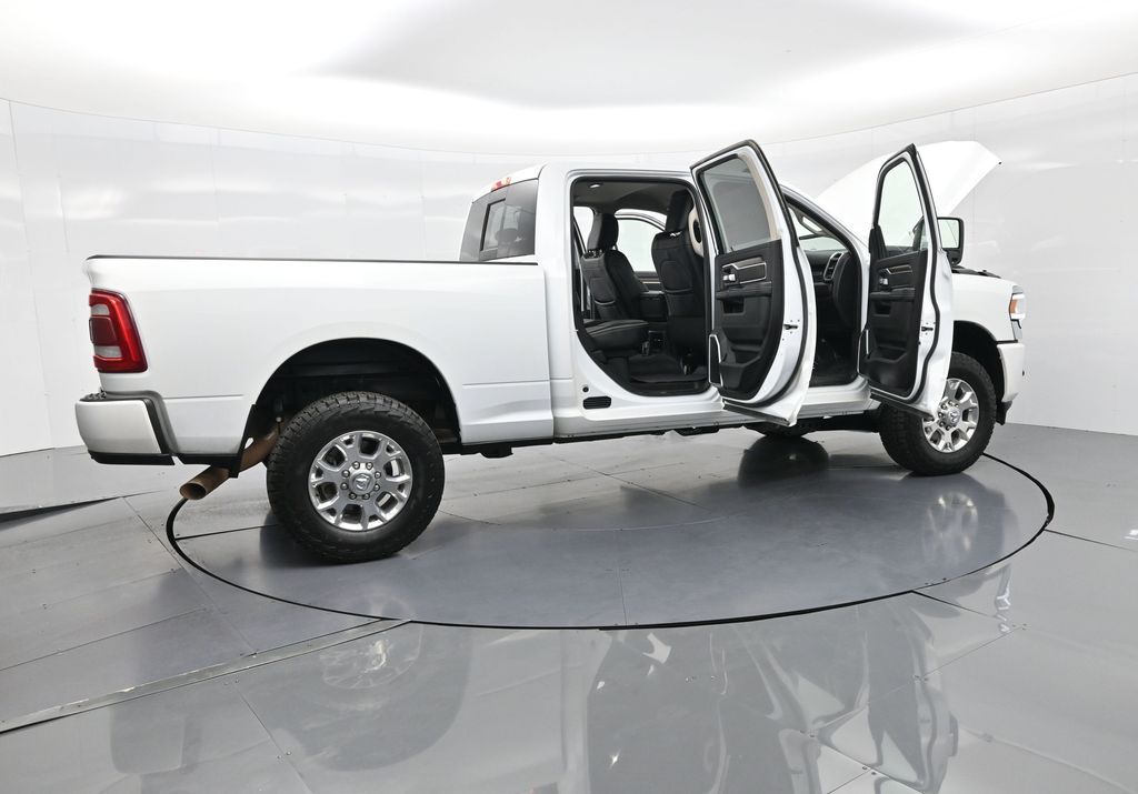 2024 Ram 2500 Laramie photo 4