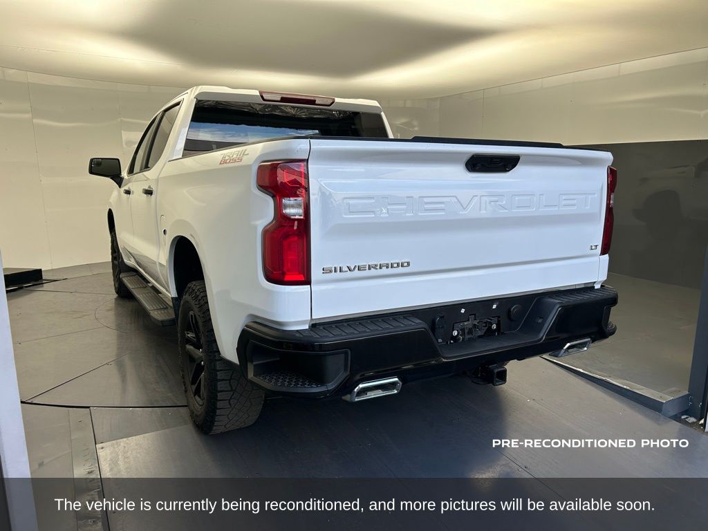 2024 Chevrolet Silverado 1500 LT Trail Boss photo 3