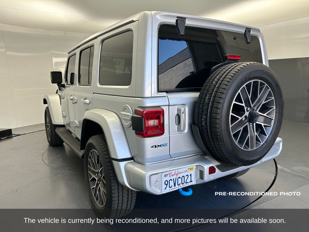2022 Jeep Wrangler Unlimited 4xe High Altitude photo 3