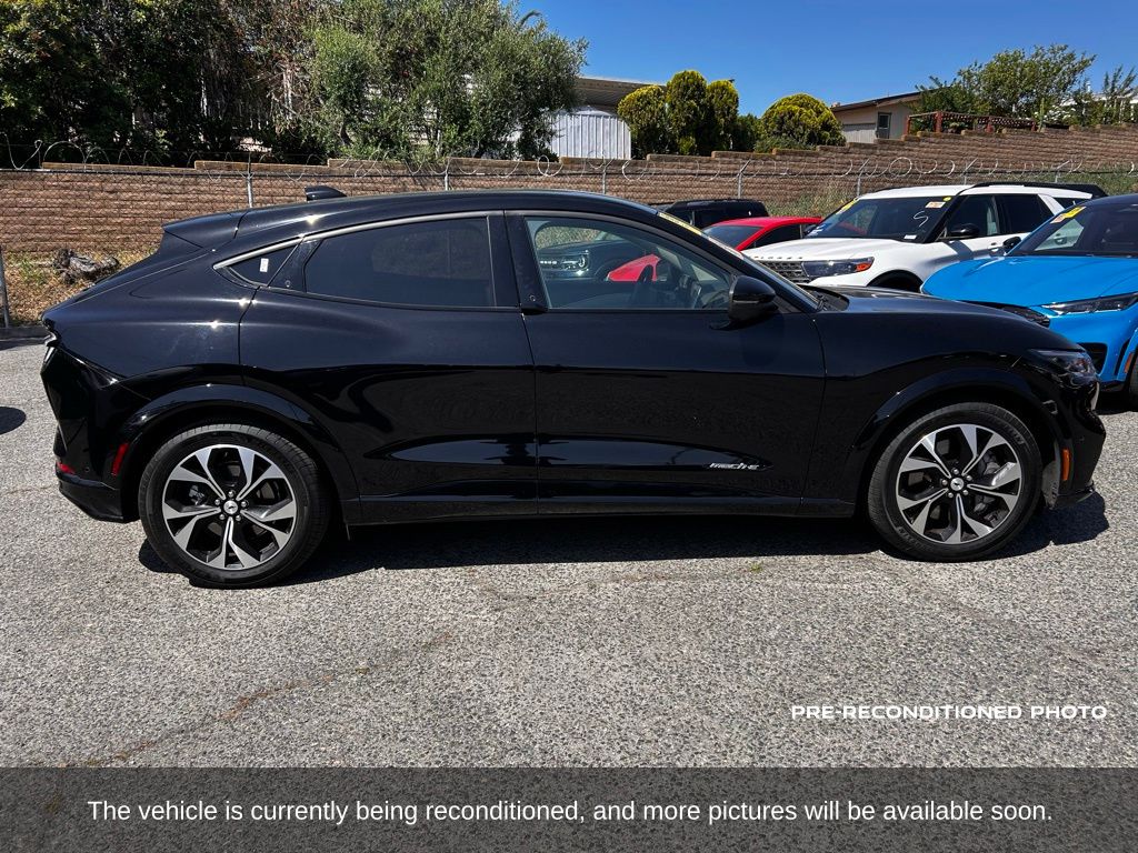 2023 Ford Mustang Mach-E Premium photo 4