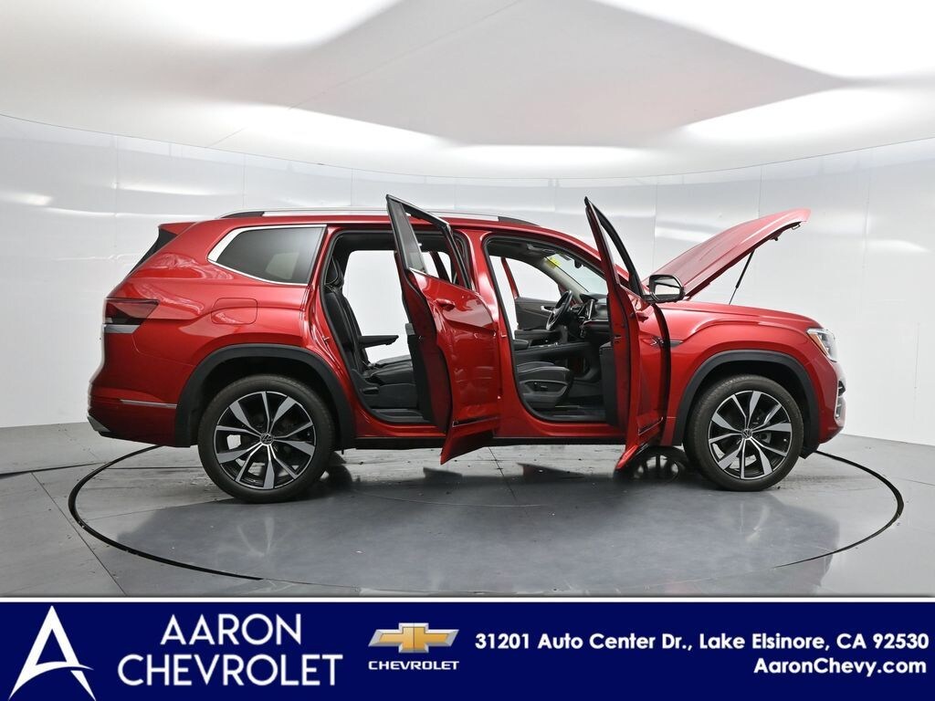 Used 2024 Volkswagen Atlas 2.0T SEL Premium R-Line SUV