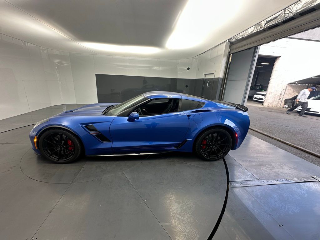 2019 Chevrolet Corvette Grand Sport Coupe photo 2