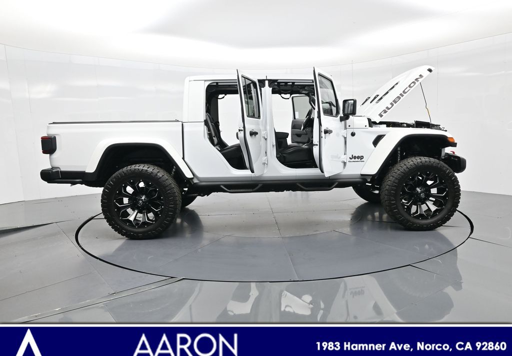 2020 Jeep Gladiator Rubicon photo 3