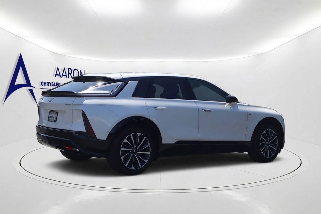 Used 2024 CADILLAC LYRIQ Sport SUV