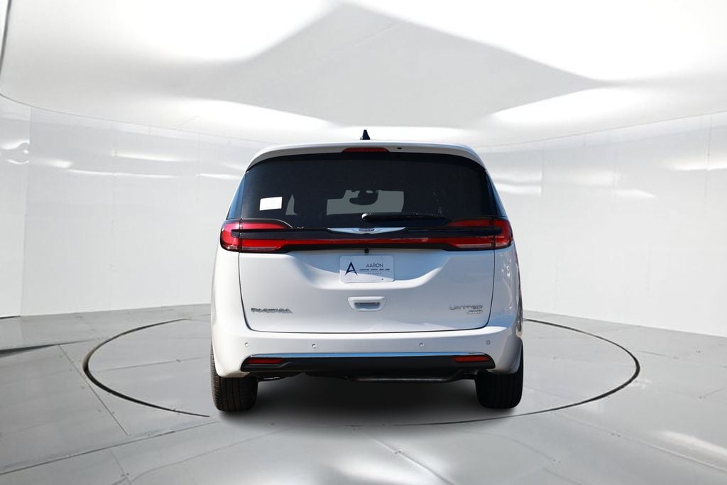 New 2026 Chrysler Pacifica Limited Passenger Van