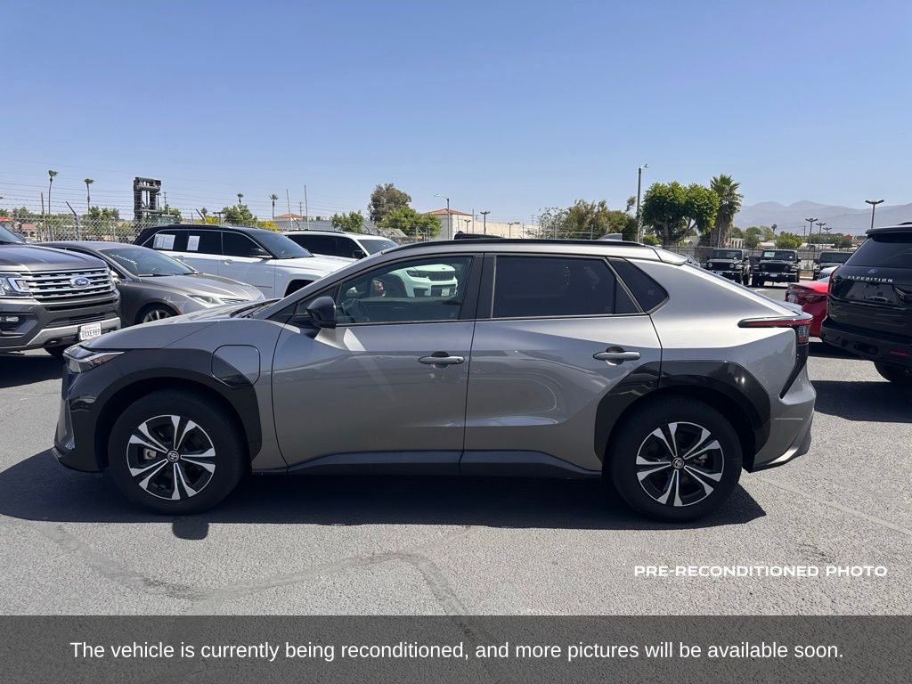 2023 Toyota bZ4X XLE photo 2