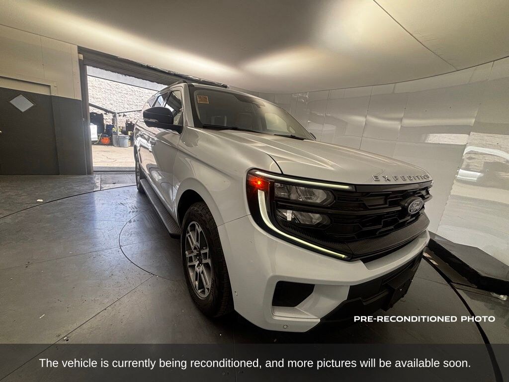 Used 2025 Ford Expedition Max Active SUV