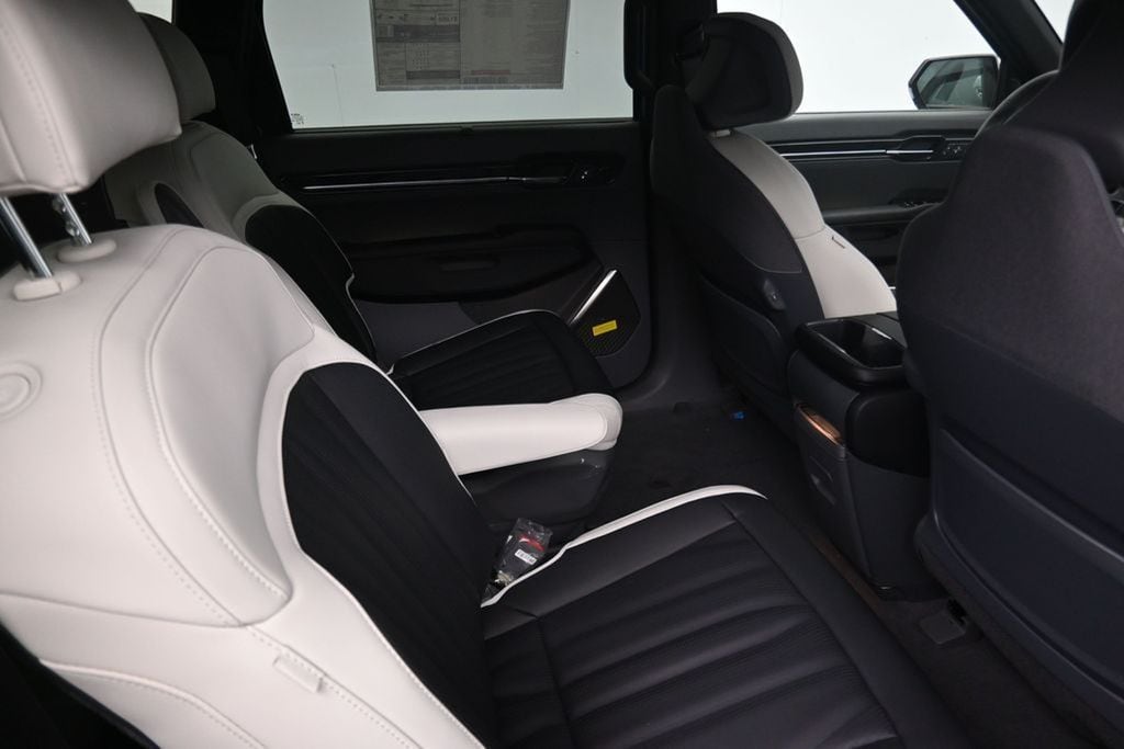 2026 Kia EV9 GT-Line - Photo 20
