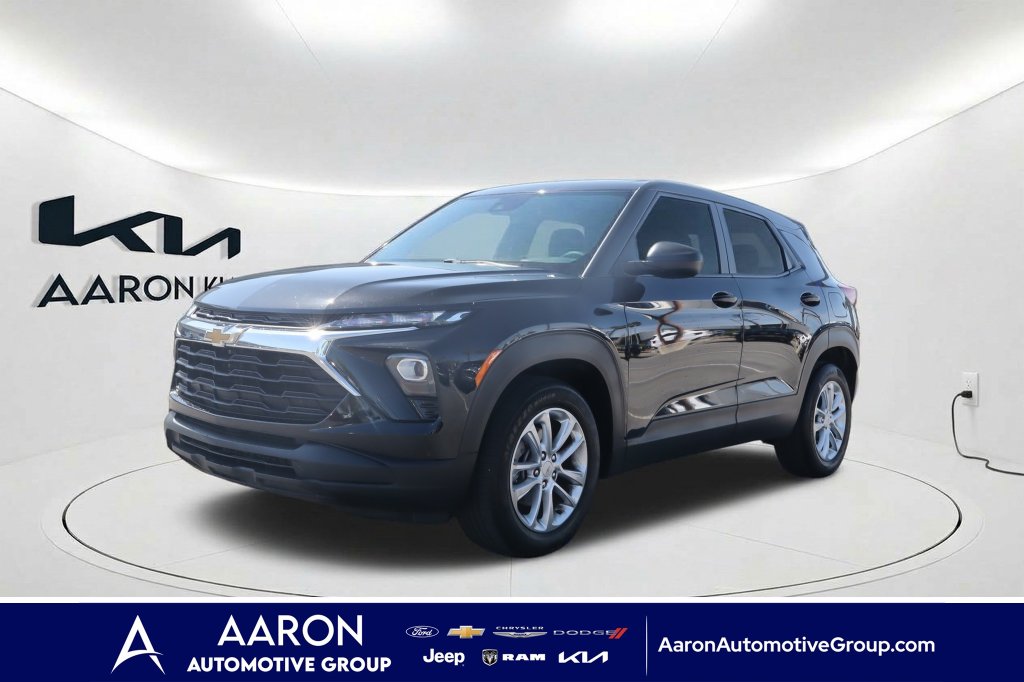 Used 2025 Chevrolet Trailblazer LS SUV
