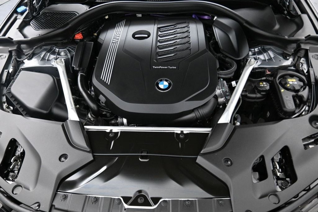 2023 BMW 5 Series 540i - Photo 25