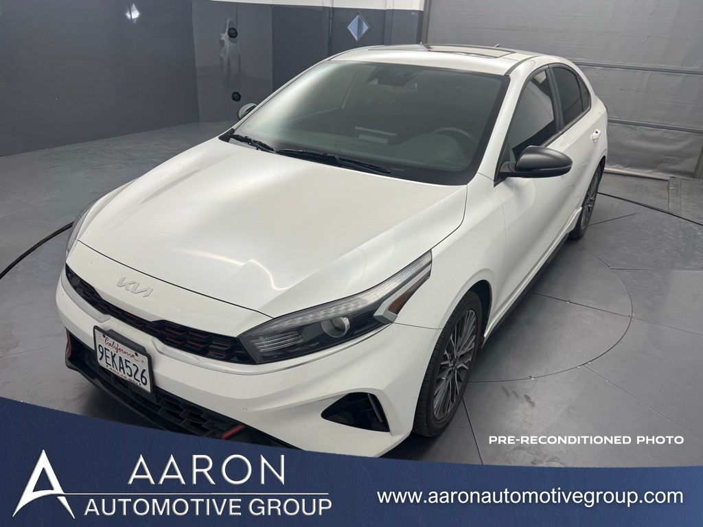 2023 Kia Forte GT-Line AT's photo