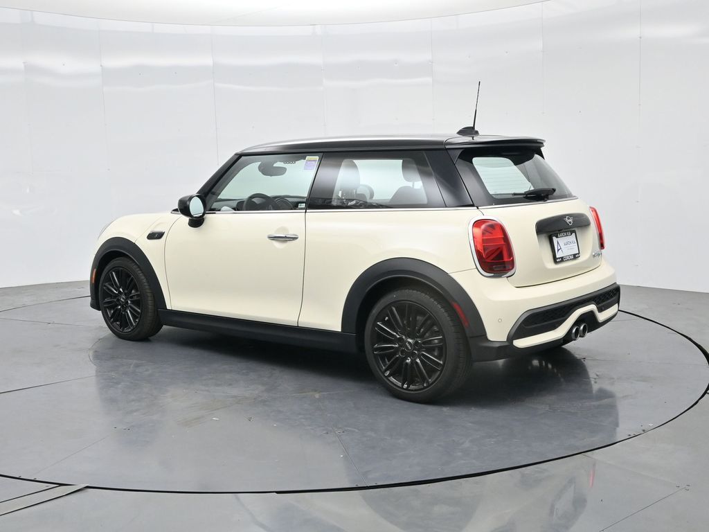 2023 MINI Hardtop 2 Door Cooper S photo 4