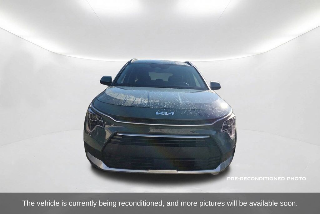 Used 2025 Kia Niro Plug-In Hybrid EX SUV