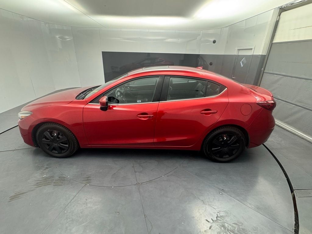 2017 Mazda Mazda3 Grand Touring photo 2