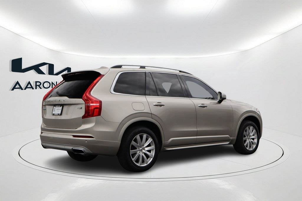 Used 2016 Volvo XC90 T6 Momentum AWD SUV