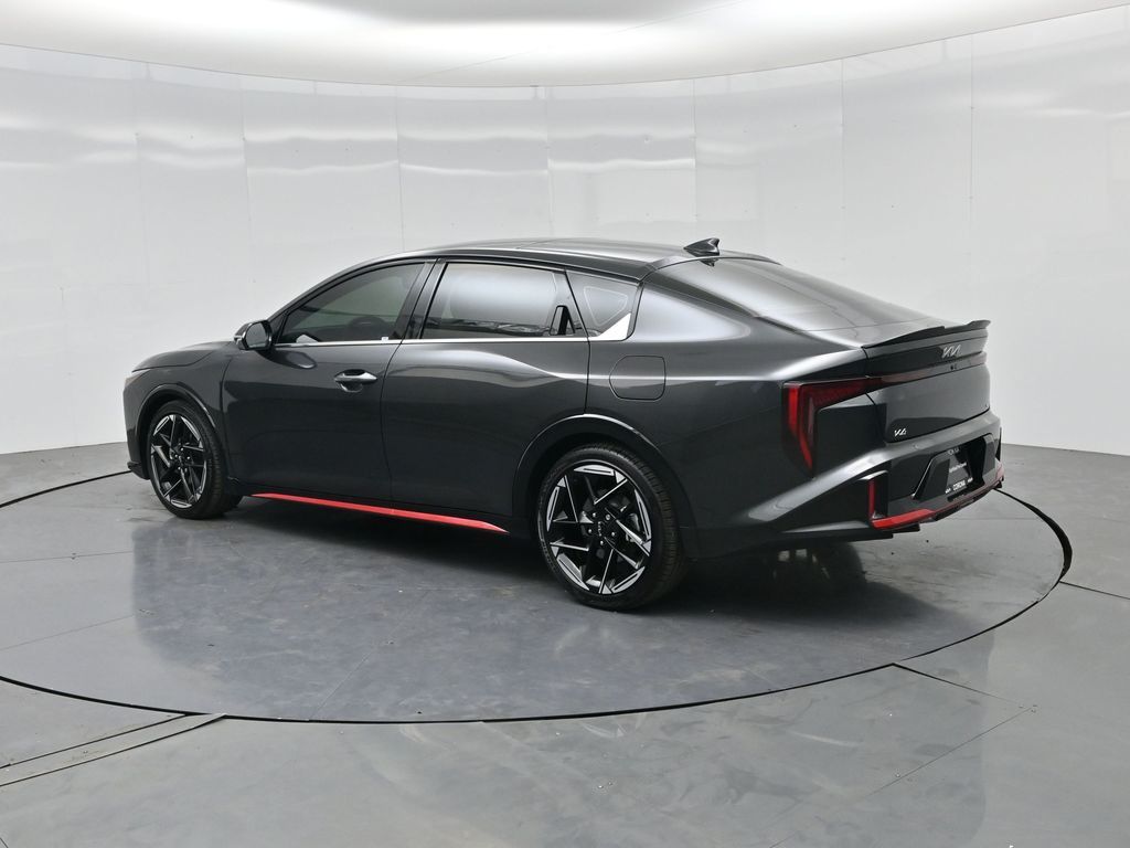 2025 Kia K4 GT-Line photo 4