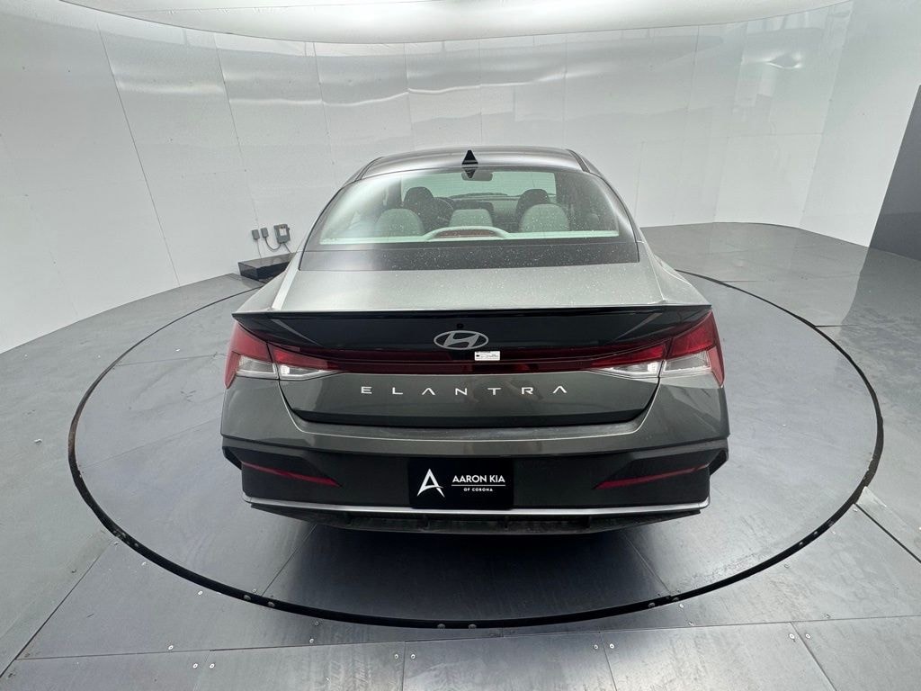 Used 2025 Hyundai Elantra SEL Sport Sedan