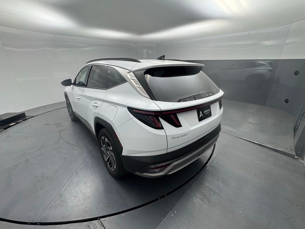 2025 Hyundai Tucson Hybrid Limited photo 3