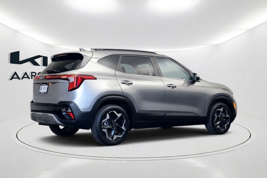 Used 2024 Kia Seltos EX SUV