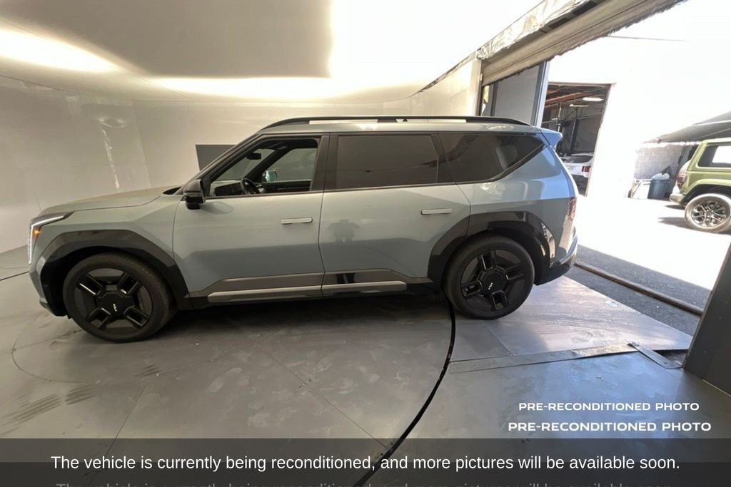Used 2024 Kia EV9 GT-Line with VIN KNDAEFS50R6034063 for sale in Lake Elsinore, CA