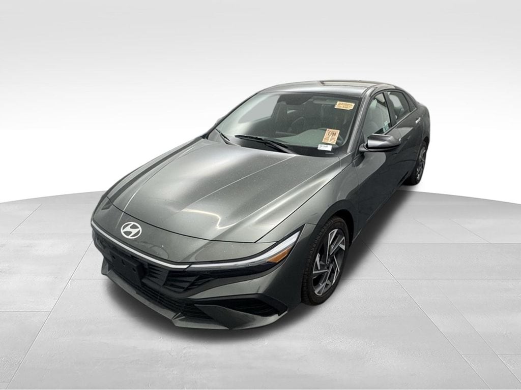 Used 2025 Hyundai Elantra SEL Sport Sedan