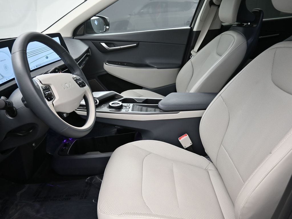 2024 Kia EV6 Wind photo 3