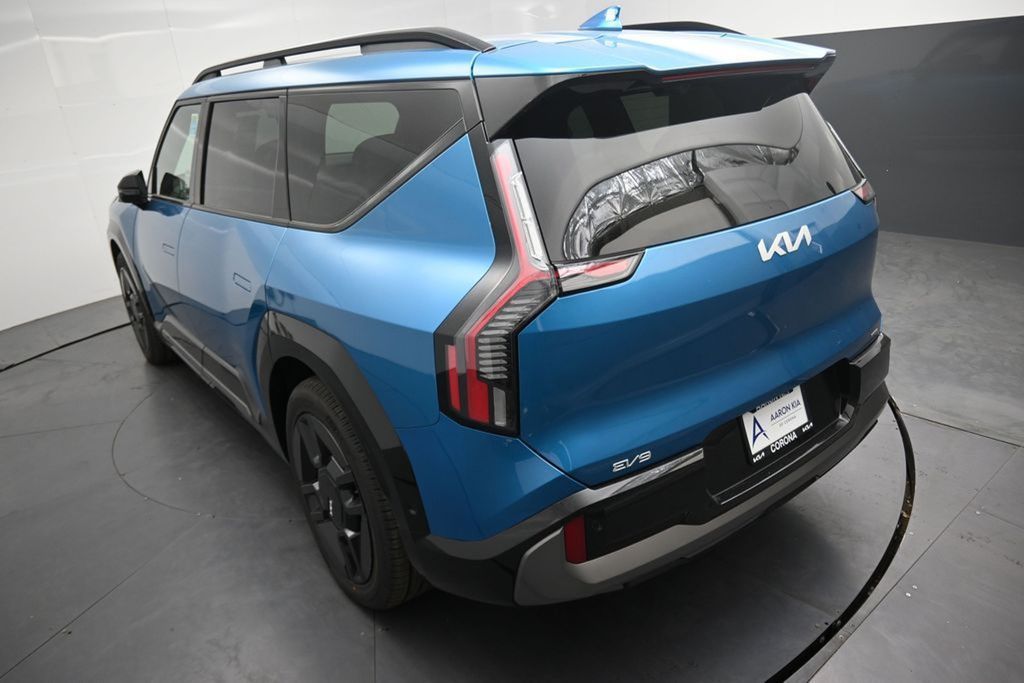 2026 Kia EV9 GT-Line - Photo 10
