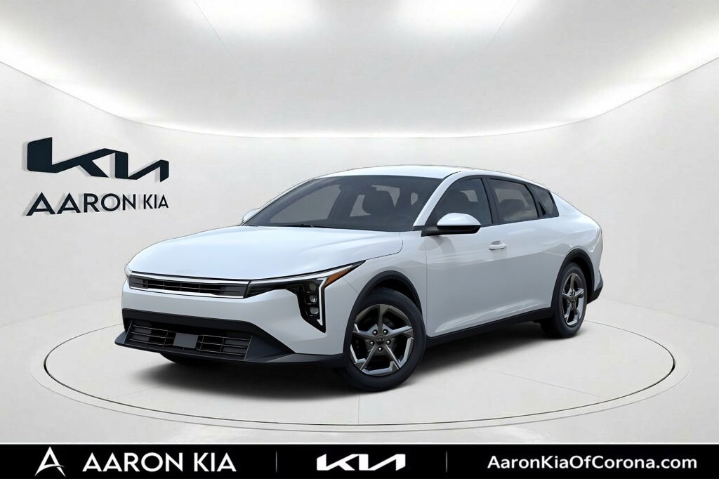 New 2026 Kia K4 LXS Sedan