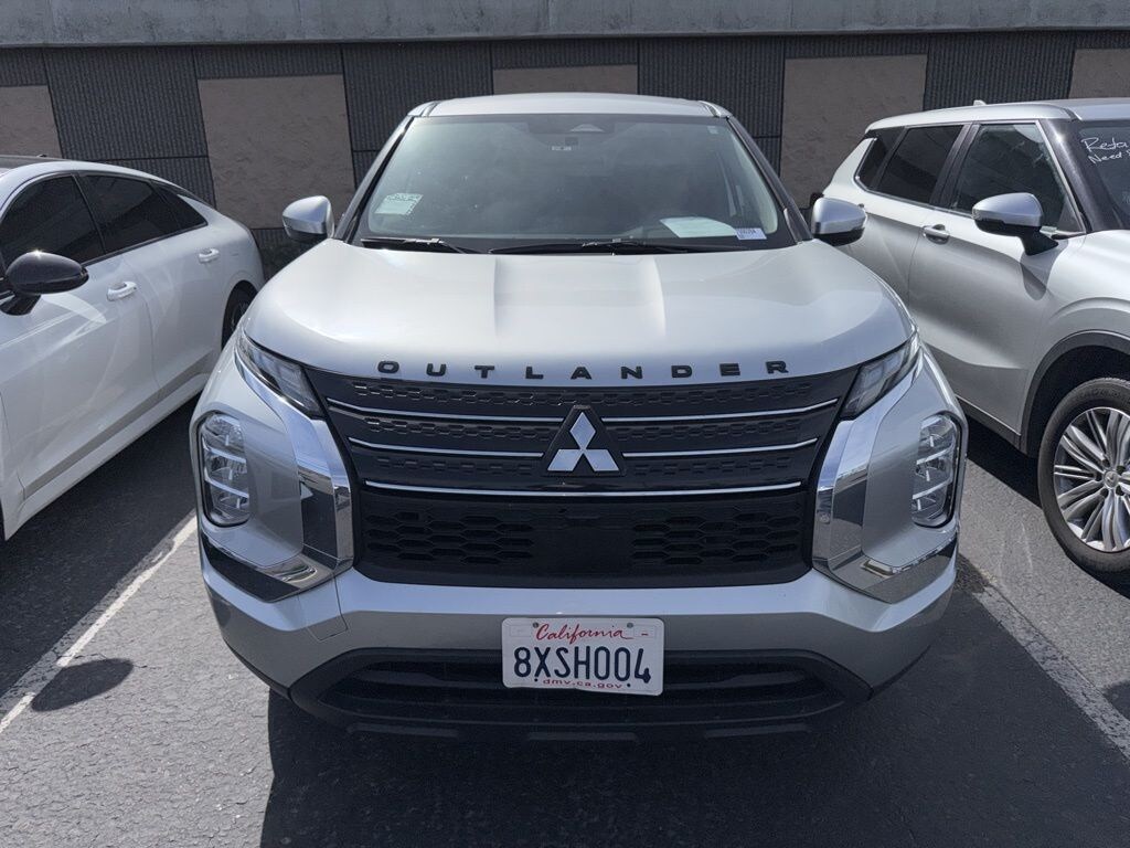 Used 2022 Mitsubishi Outlander ES CUV