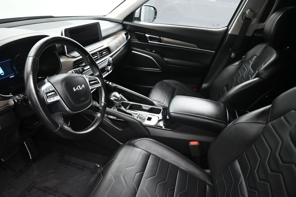 2022 Kia Telluride SX photo 3