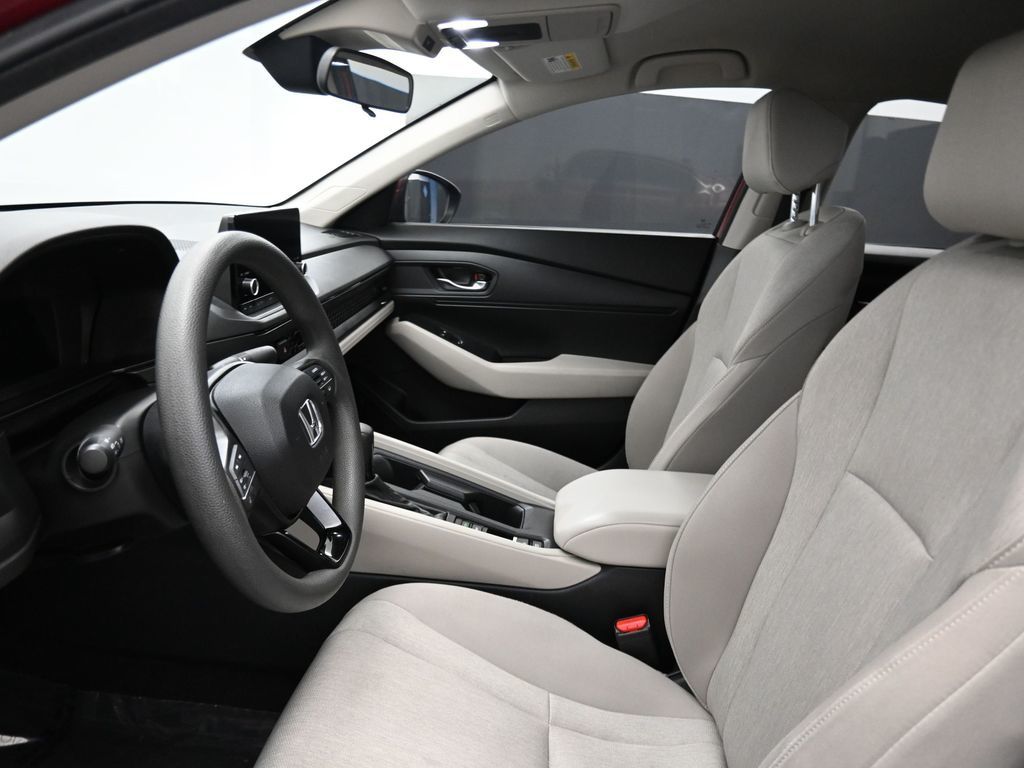 2023 Honda Accord LX photo 3