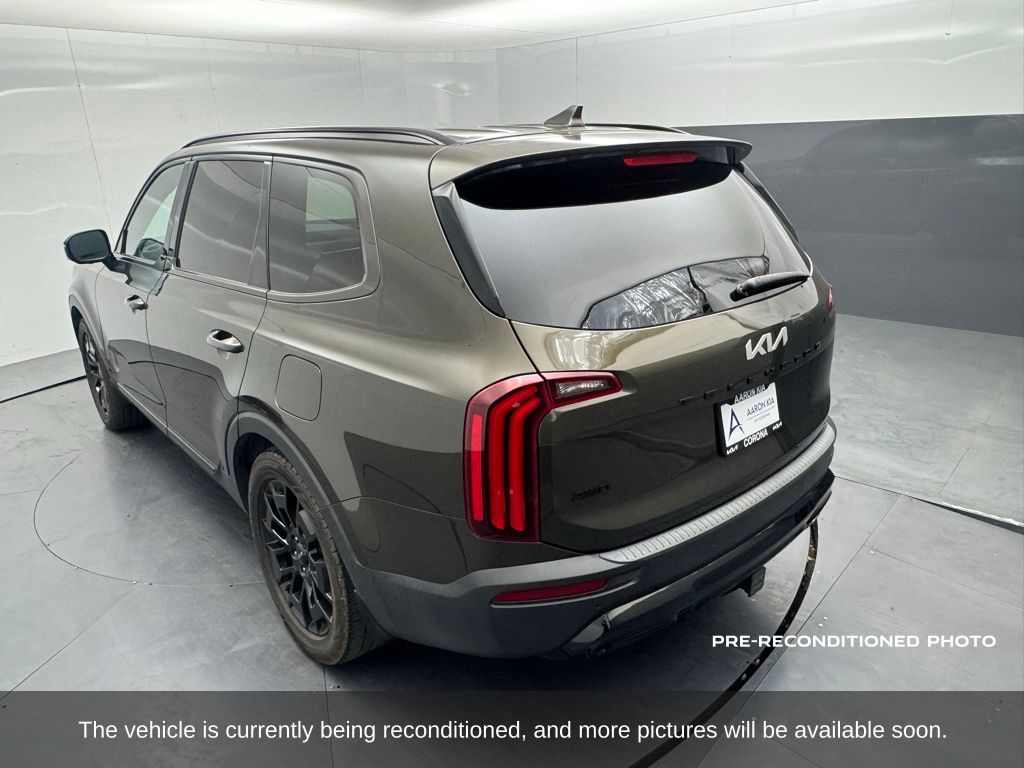 2022 Kia Telluride SX photo 3