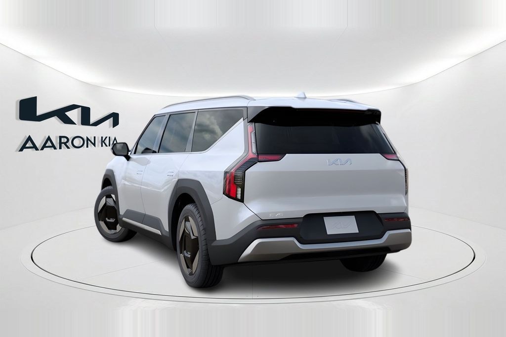 New 2026 Kia EV9 Wind SUV