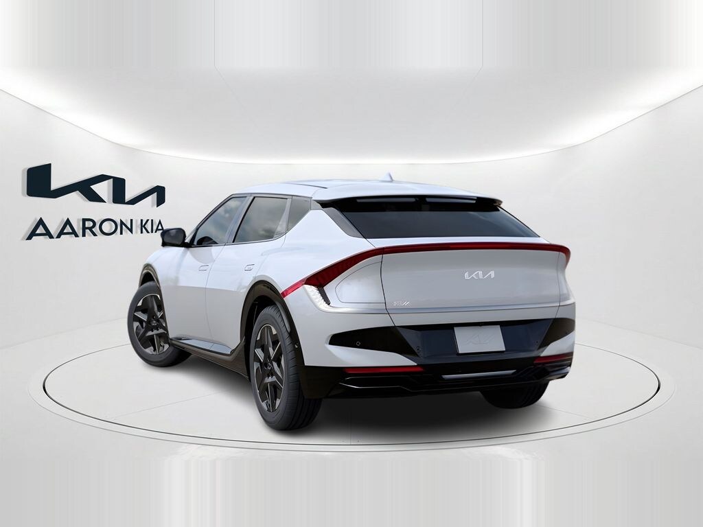 New 2026 Kia EV6 Wind SUV