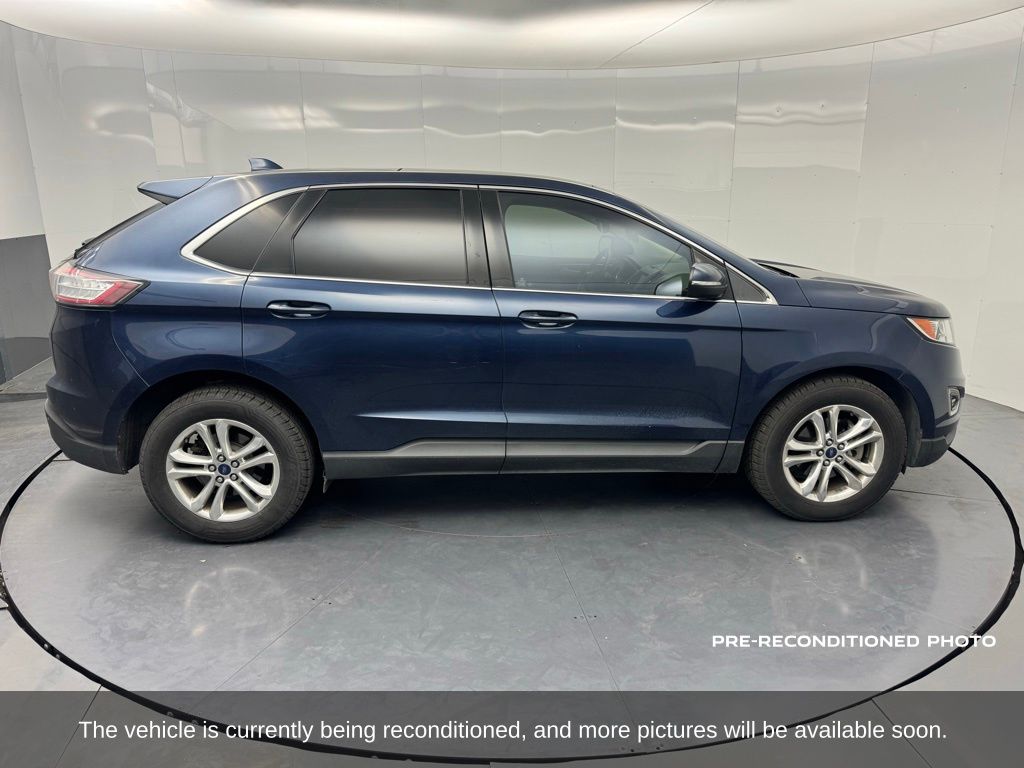 2017 Ford Edge SEL photo 6