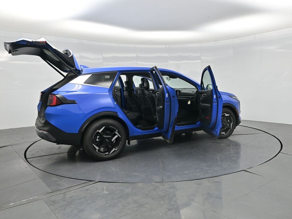 New 2026 Kia Sportage EX SUV
