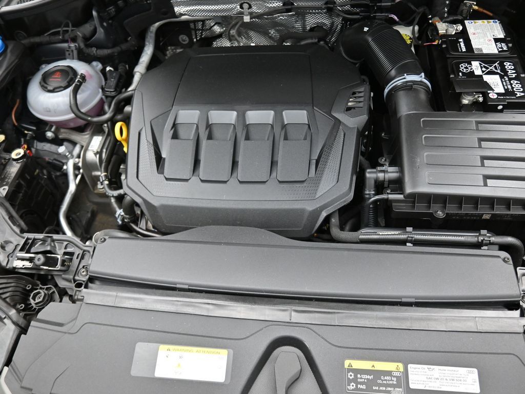 2025 Audi Q3 45 S line Premium photo 6