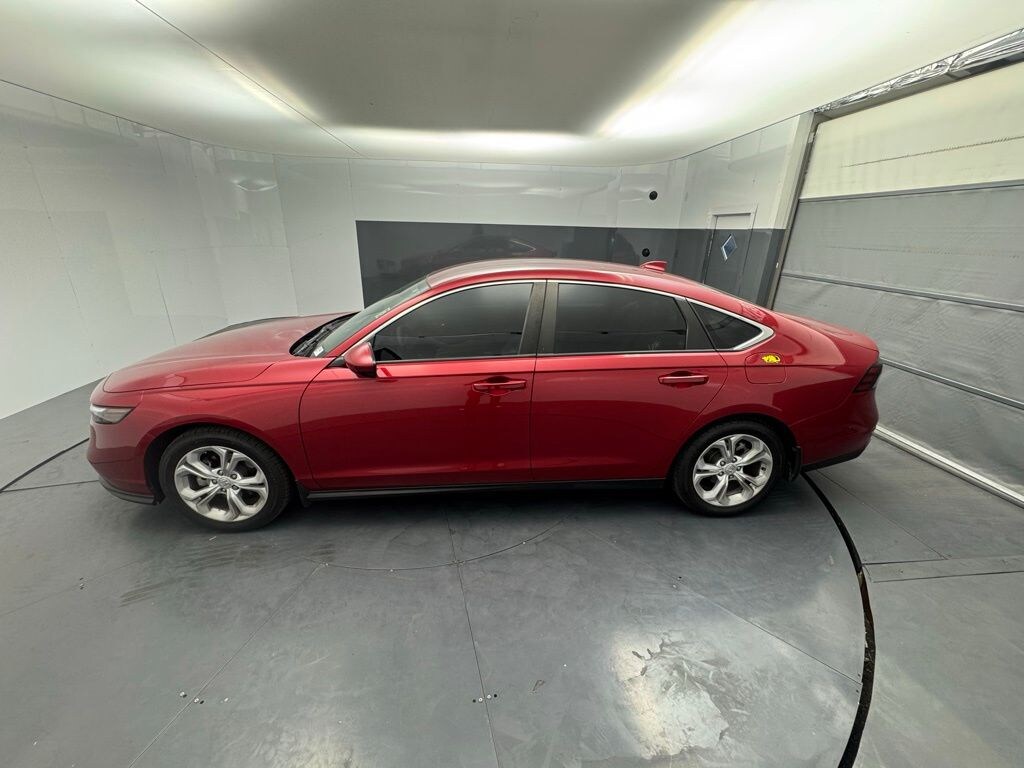 Used 2023 Honda Accord LX Sedan