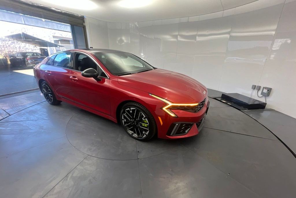 2026 Kia K5 GT - Photo 8